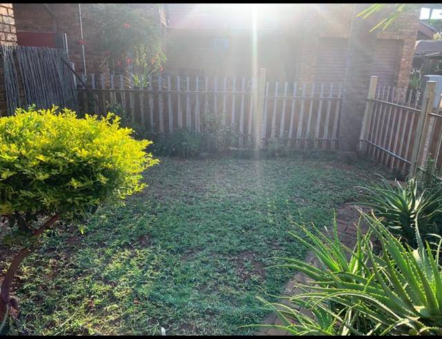 2 BEDROOM HOUSE FOR SALE IN THERESAPARK